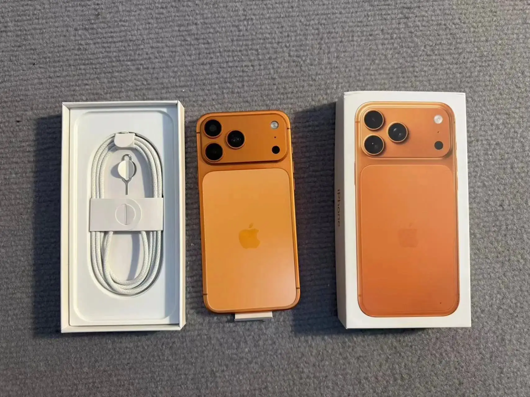 Better quality s25ultra&Phone17promax. Valid serial No.+original box+a fake box+free phone c*se.