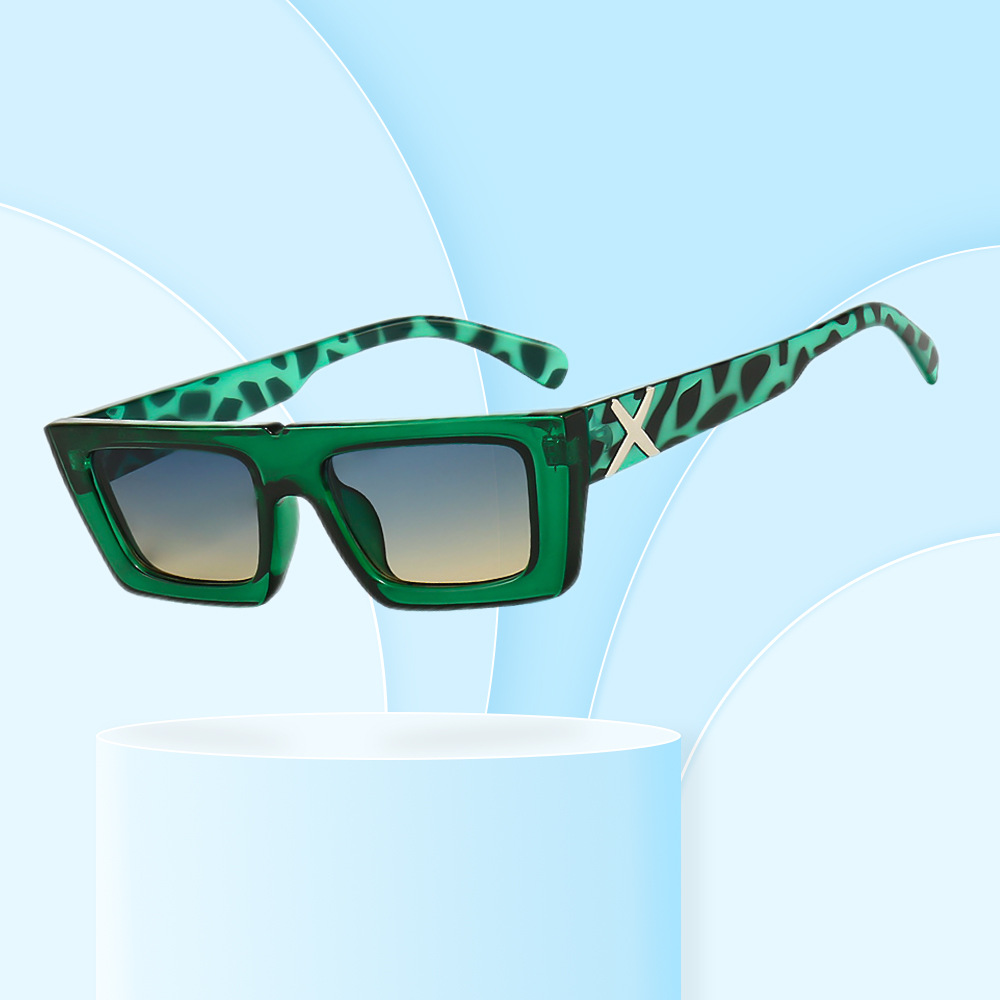 New Fashion Square Small Frame European and American Retro Avant-garde Light Luxury Candy Color Sunglasses ins Internet Popular Show Sunglasses