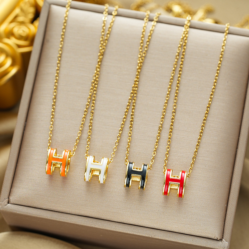 [Titanium Steel] European and American Cross-border Hot Oil Dropping Letter H Necklace Female Niche Design High-grade Light Luxury Clavicle Chain