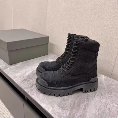 巴,L带帆布马丁靴女厚底高品质短靴whatsapp+86 15359091711 Foto QC de WEIDIAN na Qualit.ly