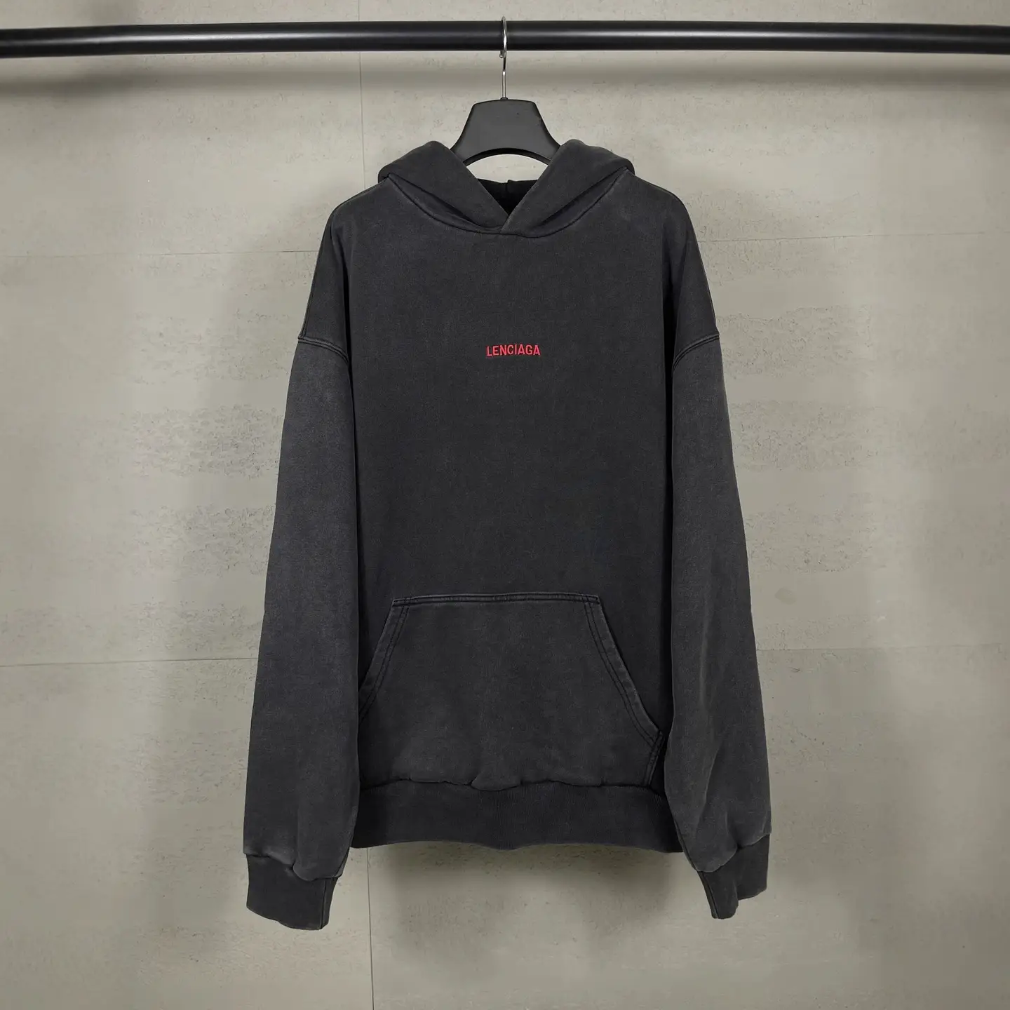 High Version Paris 2025 New B Letter Logo Embroider Distressed Casual Loose Hooded Sweatshirt for Men and Women