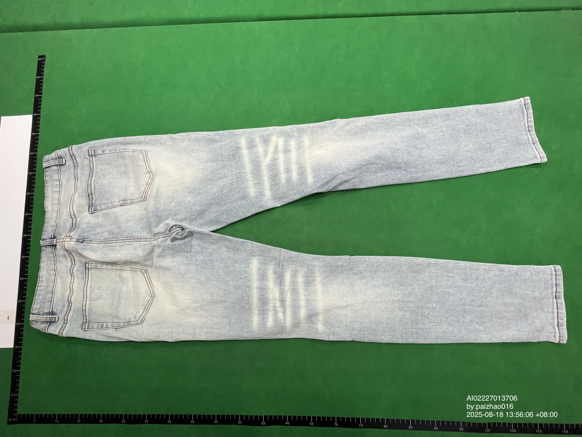 Men's Ripped and Rhinestone-Embellished Jeans for Export to Europe and America, Medium Stretch, Tight-Fitting, American-Style Fashion Casual Pants for Young Men 808 — QC-foto 2