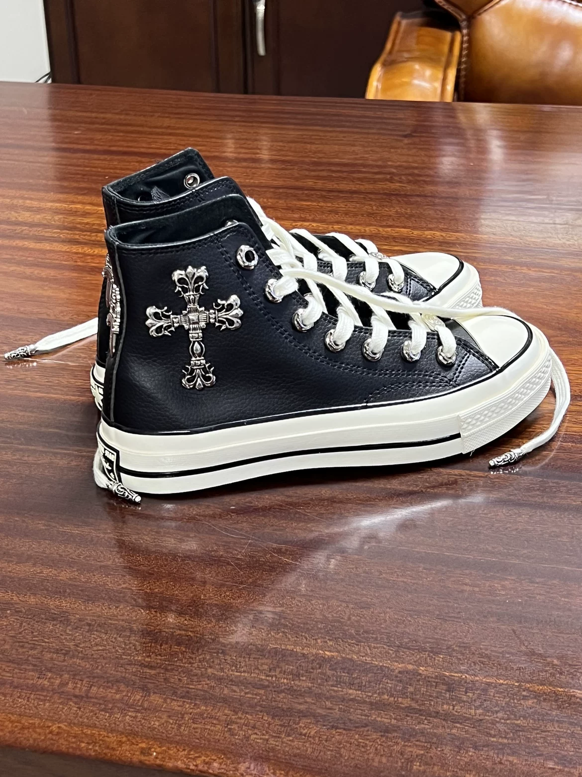 Remake Custom Cross Shoe Patch Air Eyelet Buckle Black Leather High-Top Shoes Versatile Comfortable Unisex