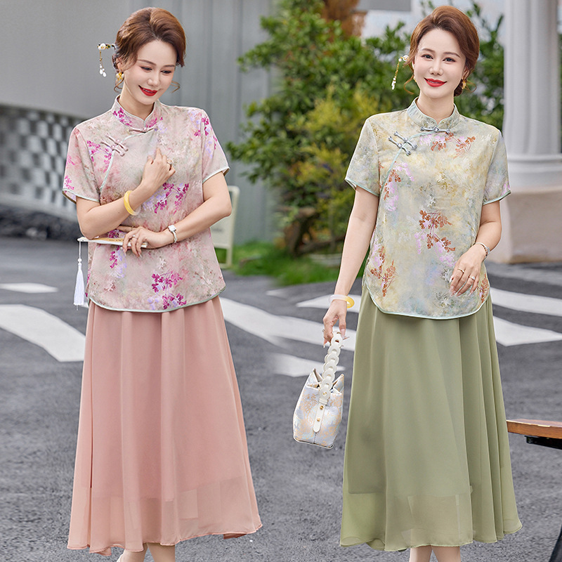 Middle-Aged Mom's Summer Dress, Two-Piece Style, Age-Reducing, 2026 New Model, Middle-Aged Women's Tummy-Concealing, Slimming Short-Sleeve Dress