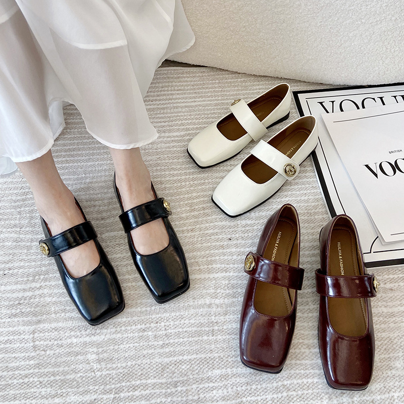 Grape mother with the same model ~ 2025 autumn new square head with hook and loop Mary Jane shallow mouth flat shoes