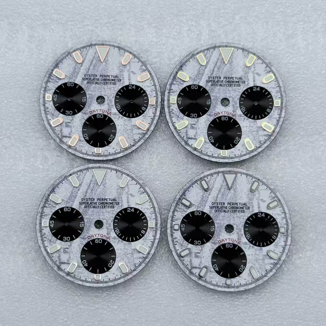 Vk63 Quartz Movement Dial Diameter 29.5mm Modified Multifunctional Chronograph Panda Dial Green Luminous Watch Accessories photo QC de TAOBAO sur Qualit.ly