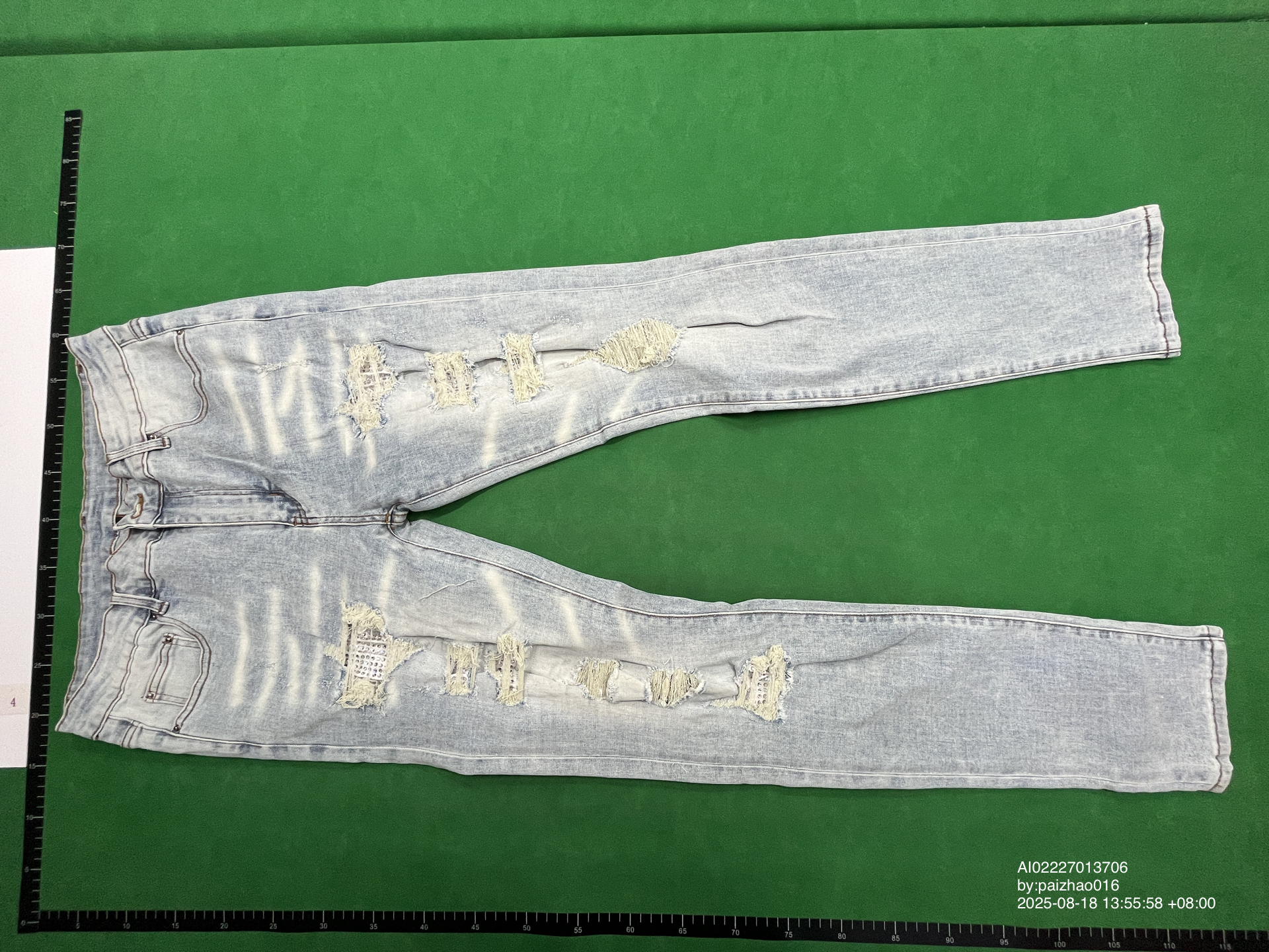 Men's Ripped and Rhinestone-Embellished Jeans for Export to Europe and America, Medium Stretch, Tight-Fitting, American-Style Fashion Casual Pants for Young Men 808 — QC-foto 3