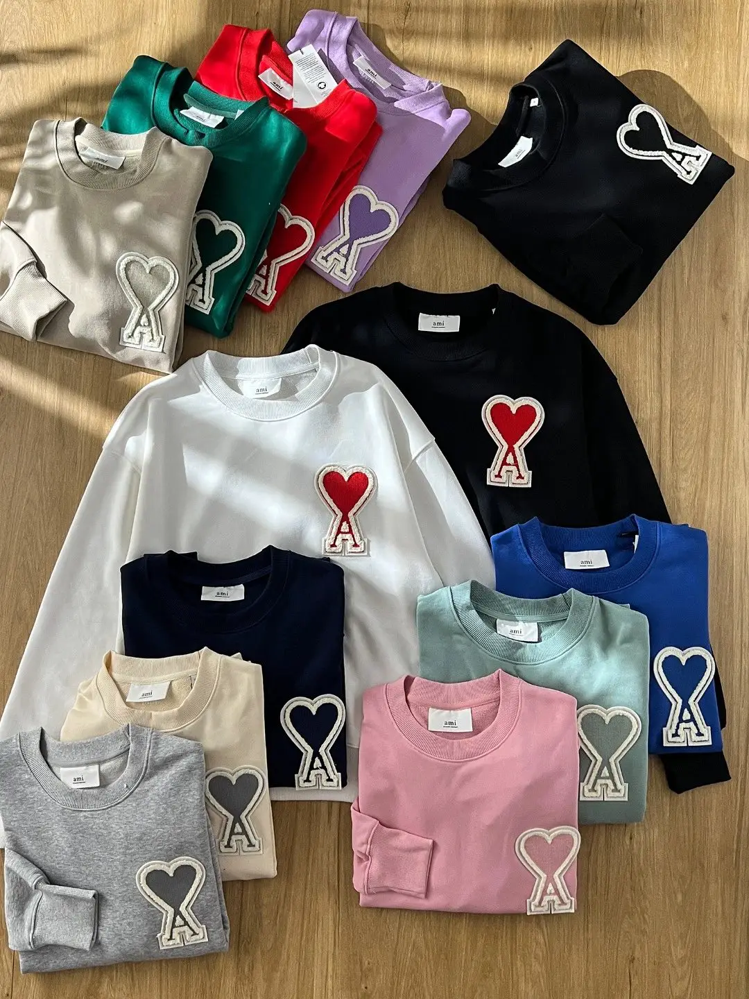 Sweatshirt with round neck
