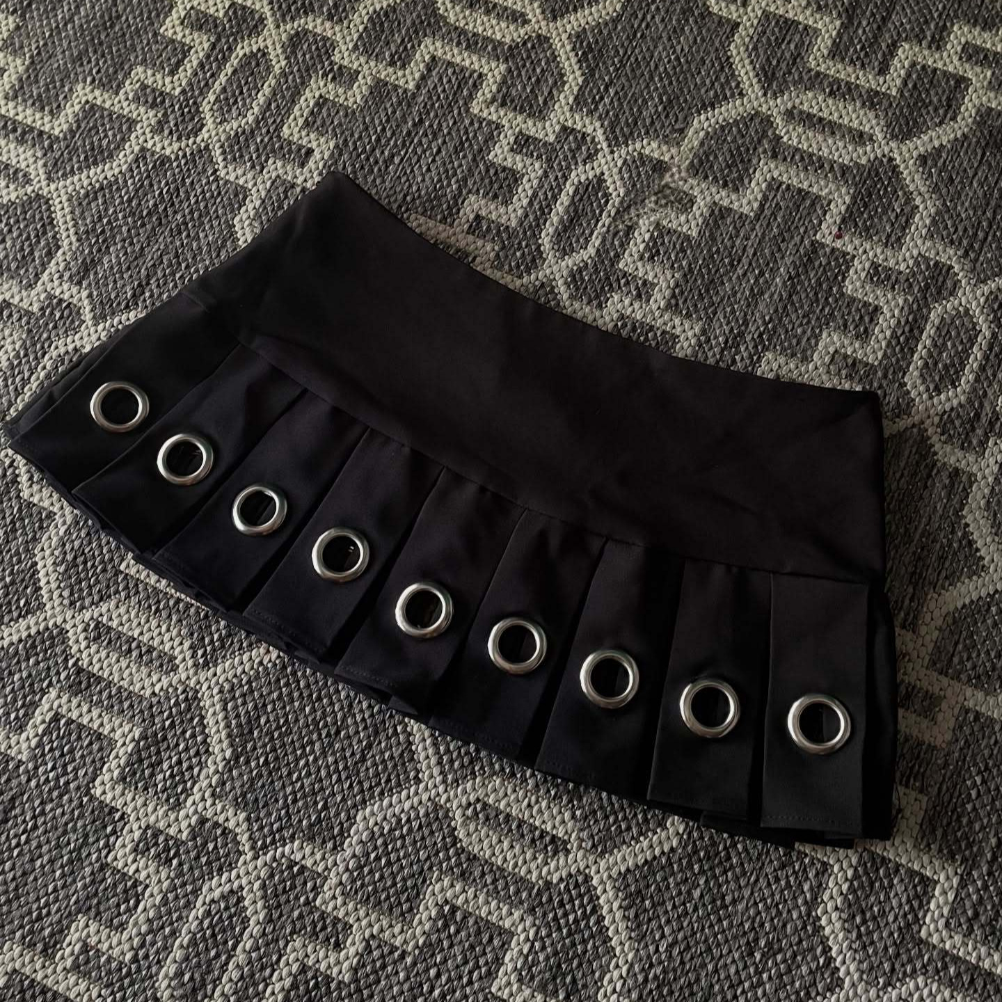 Cross-Border New European and American Style Metal Ring Decorated Summer Pleated Skirt Sexy High Street Dark Style Women's Skirt Wholesale
