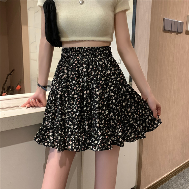 Japanese Style Small Fresh Age-Reducing Short Skirt 2025 Summer New Floral Skirt High Waist Slimming Look A-Line Pleated Skirt