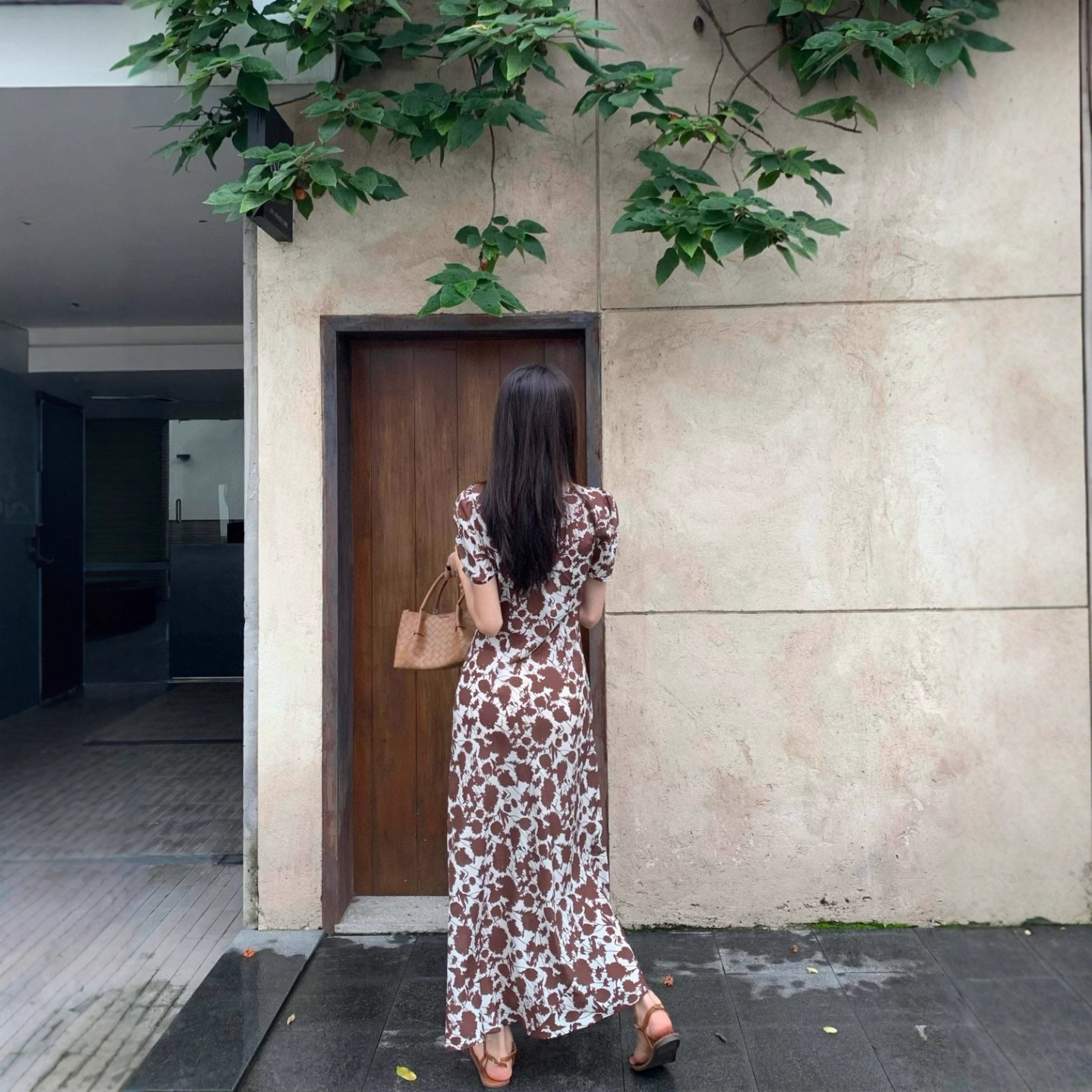 Nanyou Wholesale Light Luxury French Style Diagonal Cut Silk Dress for Women 2025 Summer New Elegant A-Line Long Dress