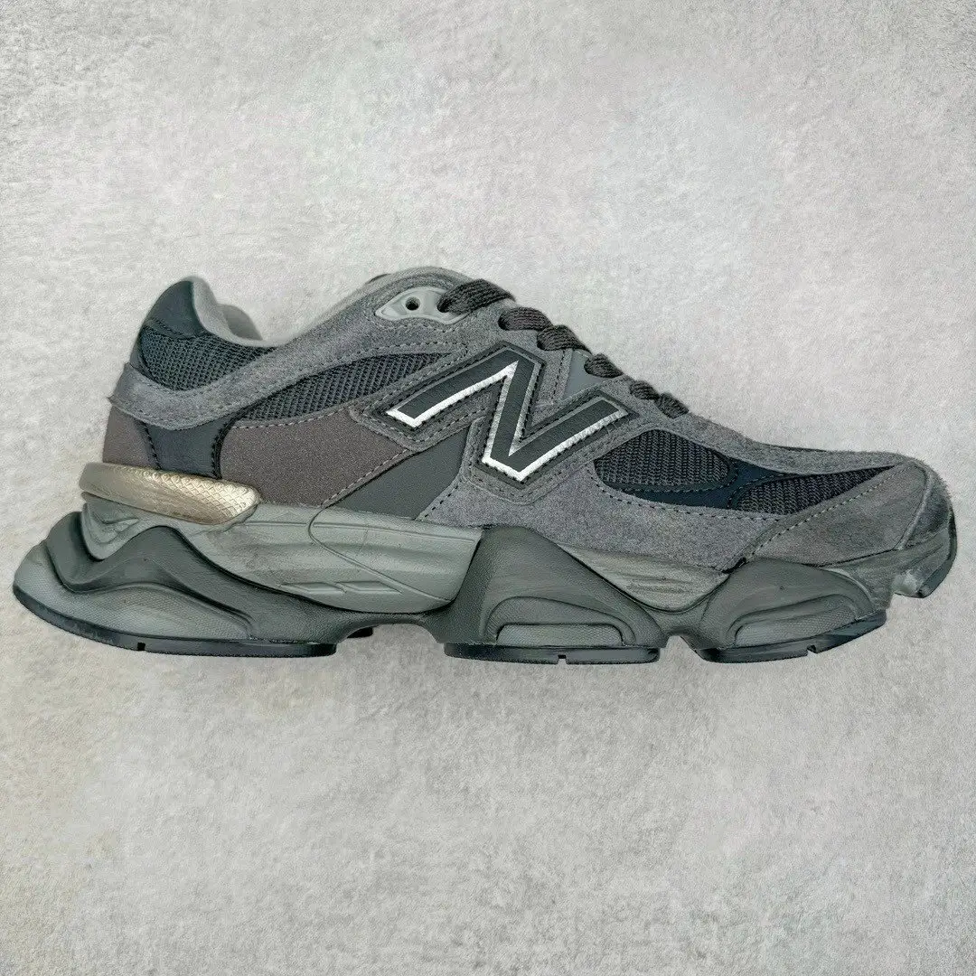 New Balance 9060 Grey