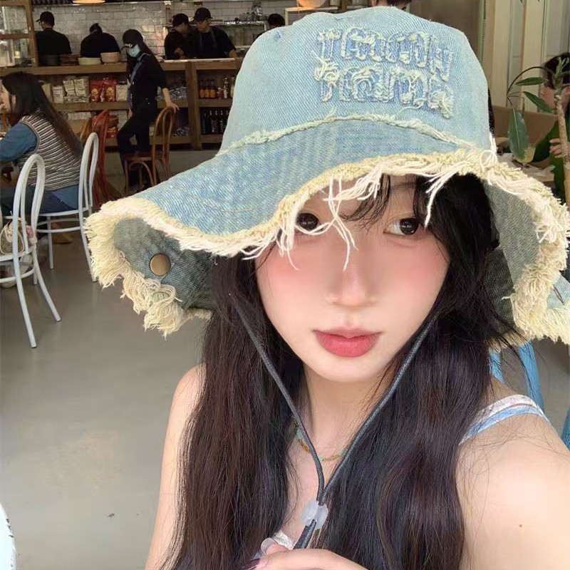 New Western Cowboy Fisherman Hat with a Unique Face-Slimming Vintage Design, Sunshade Mountaineering Hat with a Niche Trendy Style