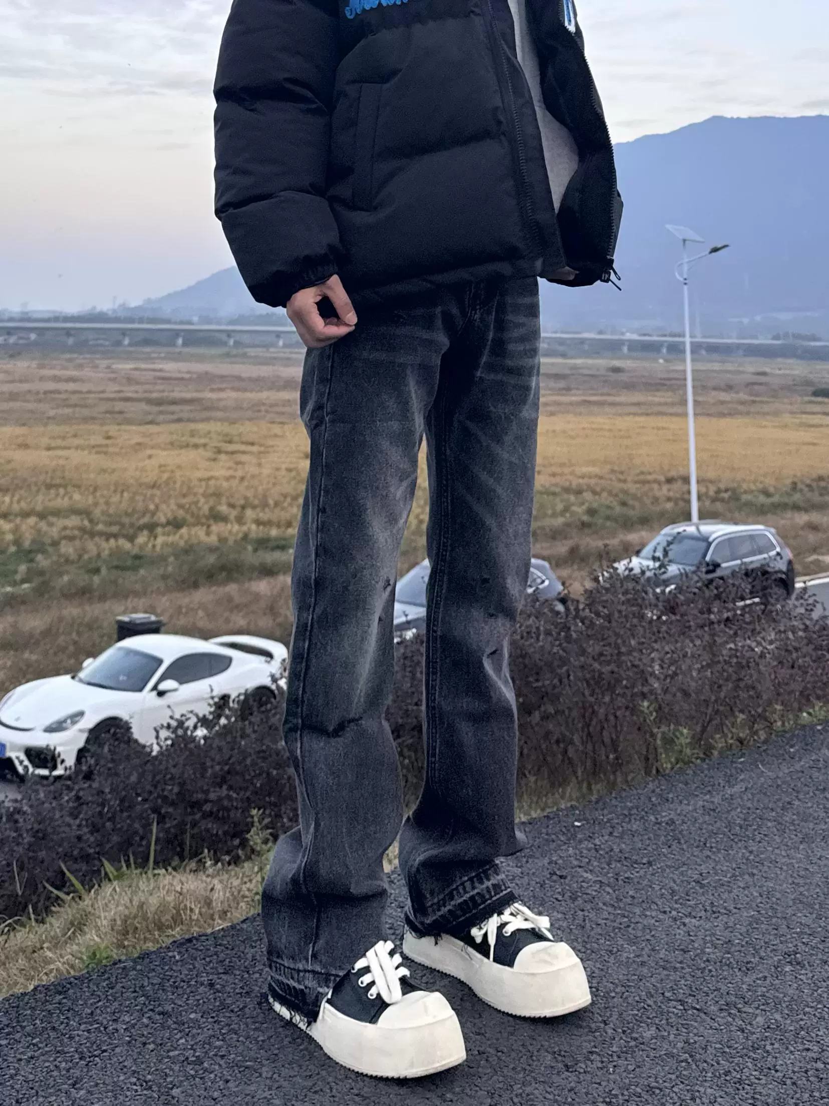 Erd Melancholic Rich Second-Generation Flared Jeans Burnt Black and Gray Washed Distressed Micro-Flared Jeans for Men QC-foto van TAOBAO op Qualit.ly