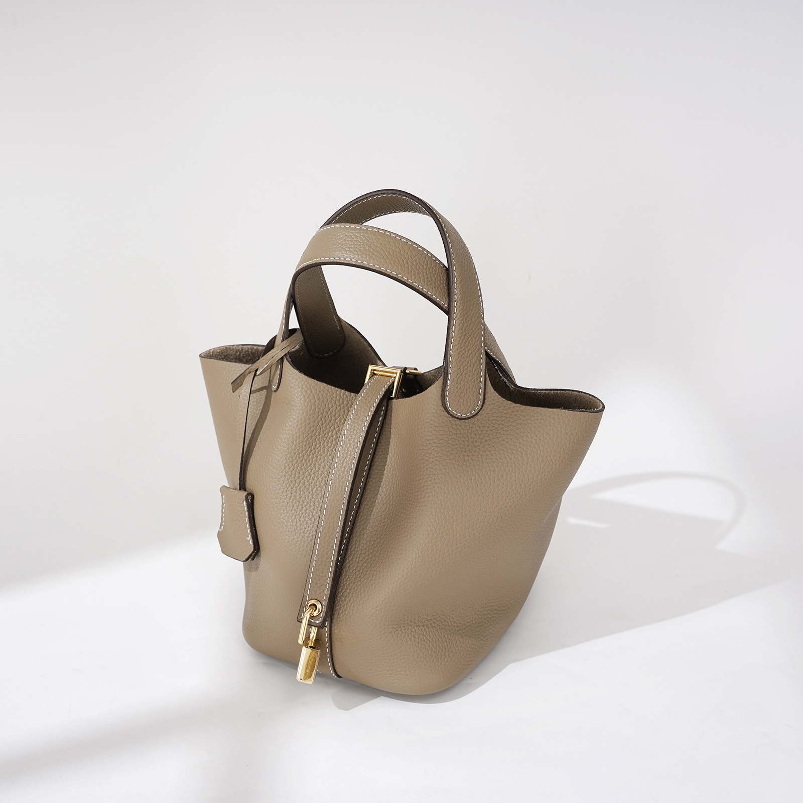 Top Layer Cowhide Vegetable Basket Bag Genuine Leather Bag Women's Niche Design Advanced Texture Large Capacity Handbag Bucket Bag