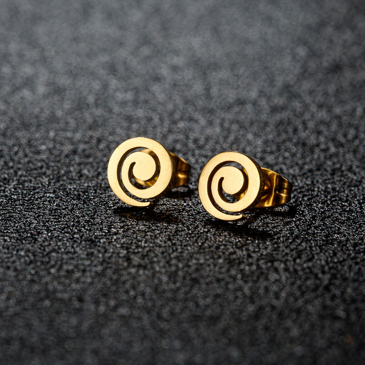 Stainless Steel Fashion Geometric Spiral Round Earrings for Women Men Gothic Jewelry Gift in stock Wholesale