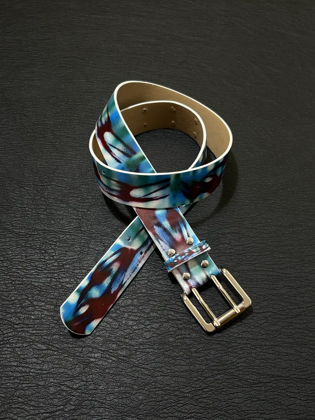 Be Careful with the Cuff, the Original 3D Printed Metal Pin Buckle Belt with the Design of the Blue Thorns Is a Niche Y2K Belt, a Unisex Accessory