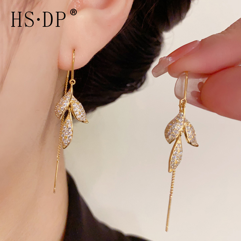Summer Fashion Light Luxury High-end Sense Micro-inlaid Zircon Leaf Tassel Ear Line Niche Design All-match Long Earrings for Women