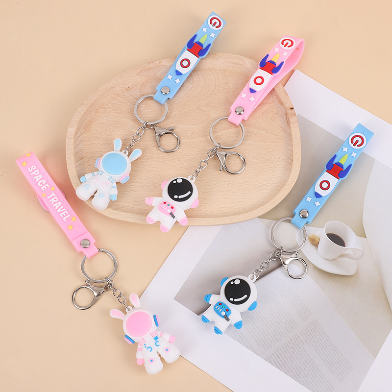 Traveling in the Starry Sky Lightning Bear Keychain Pendant Cartoon Astronaut Exquisite Luggage Hanging Gifts