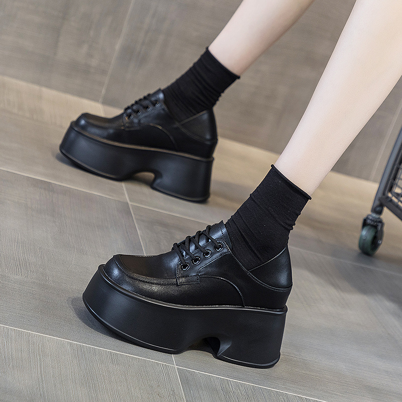 British Style Small Leather Shoes, Two-Way Wear for Women, 2026 Spring New Retro Black and White Lace-Up Loafers, Thick-Soled Versatile Trendy Shoes