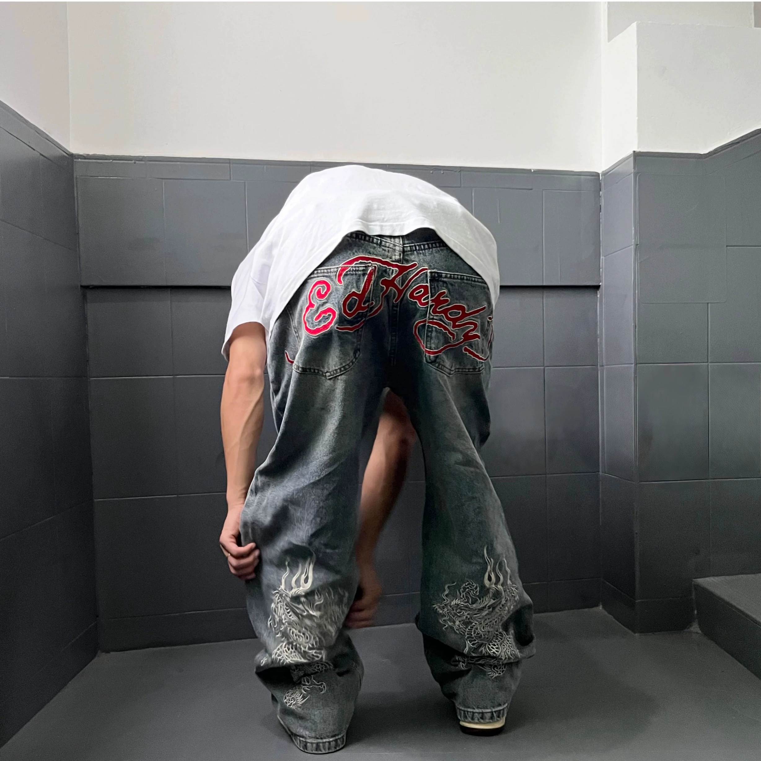 Oldschool American Retro Heavy Industries Double Dragon Embroidered Jeans Hip Hop Street Loose Straight Skateboarding Pants Men