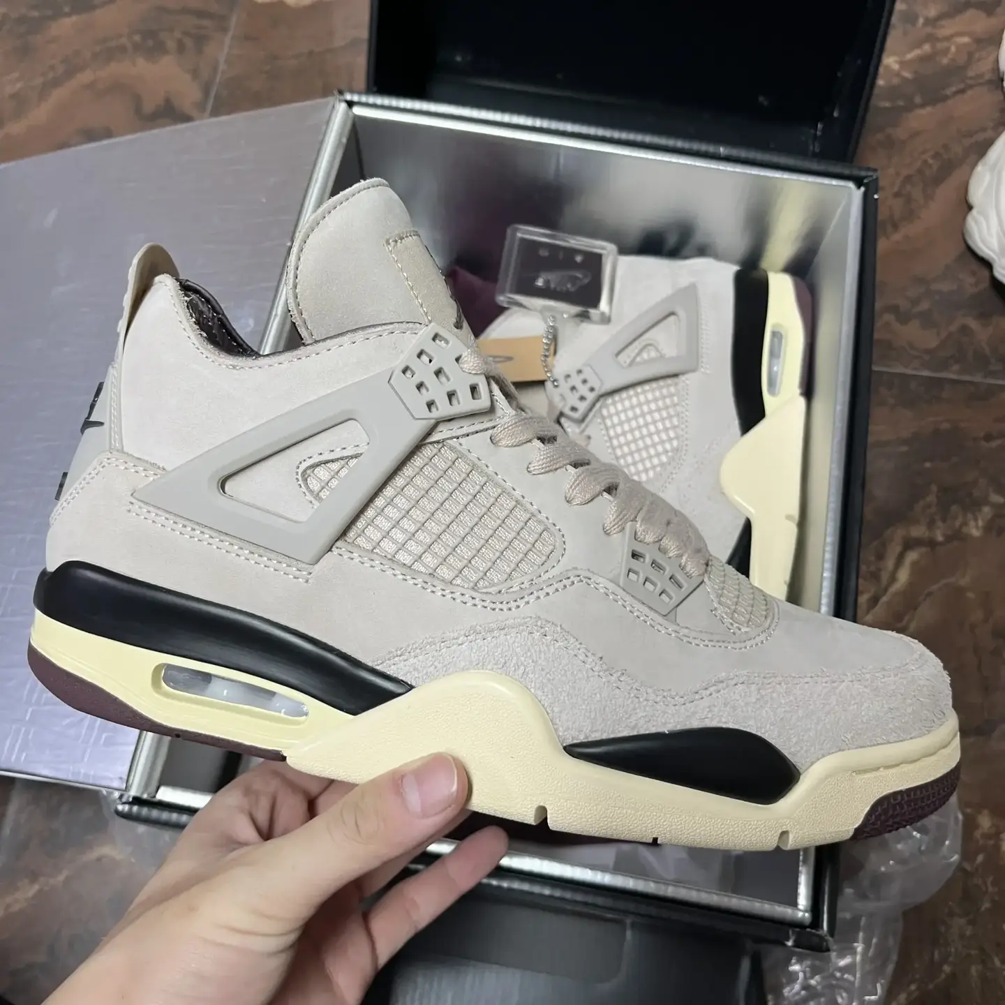 Jordan 4 Off-White Sail