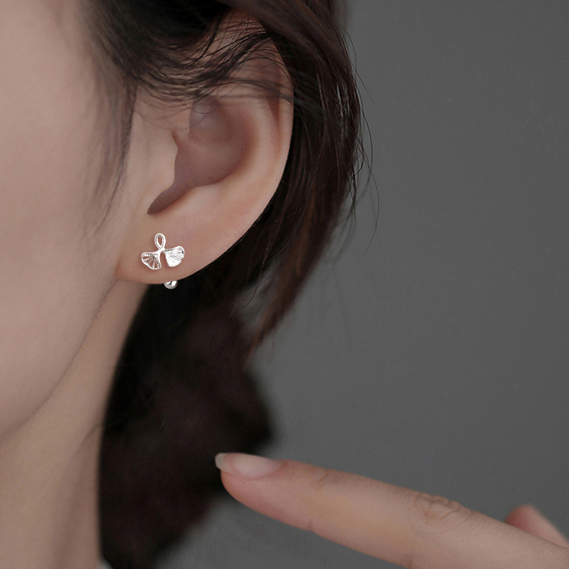 Screw buckle ginkgo leaf earrings temperament literary costume super fairy III apricot leaf earrings student girlfriends