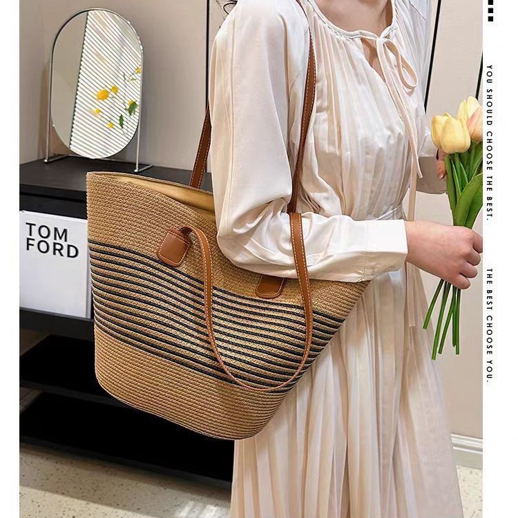 New Style Straw Woven Bag Women's Summer Handbag Seaside Tote Bag Large Capacity Woven Shoulder Bag High-end Bucket Bag QC-Foto von 1688 auf Qualit.ly