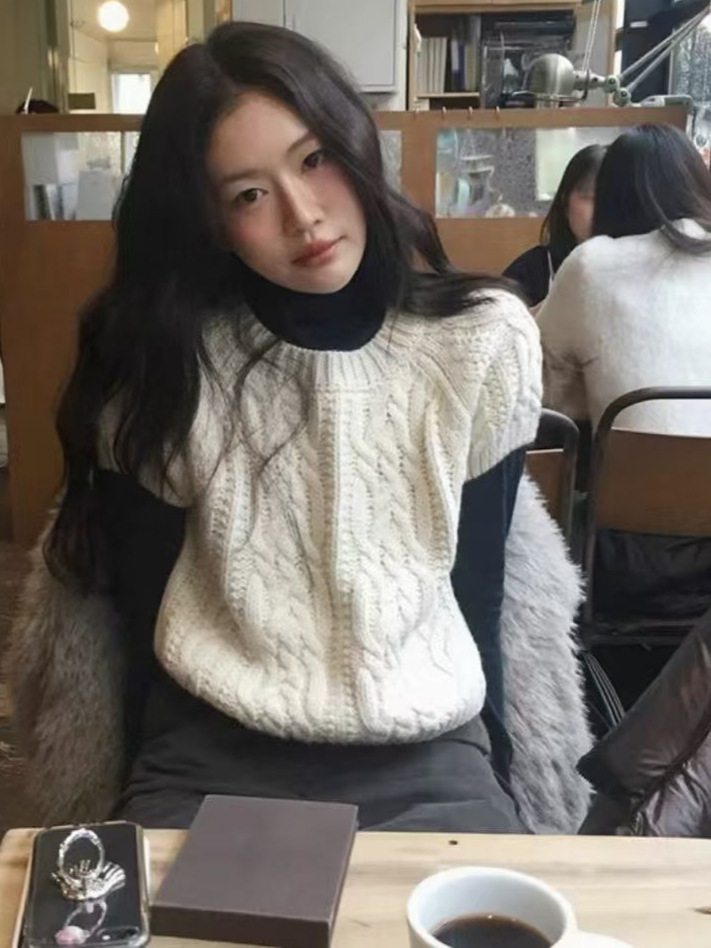Korean-Style Atmospheric Twist-Knit Layered Knitwear Short-Sleeve Sweater for Women 2026 New Versatile Round-Neck Top for Women 1531
