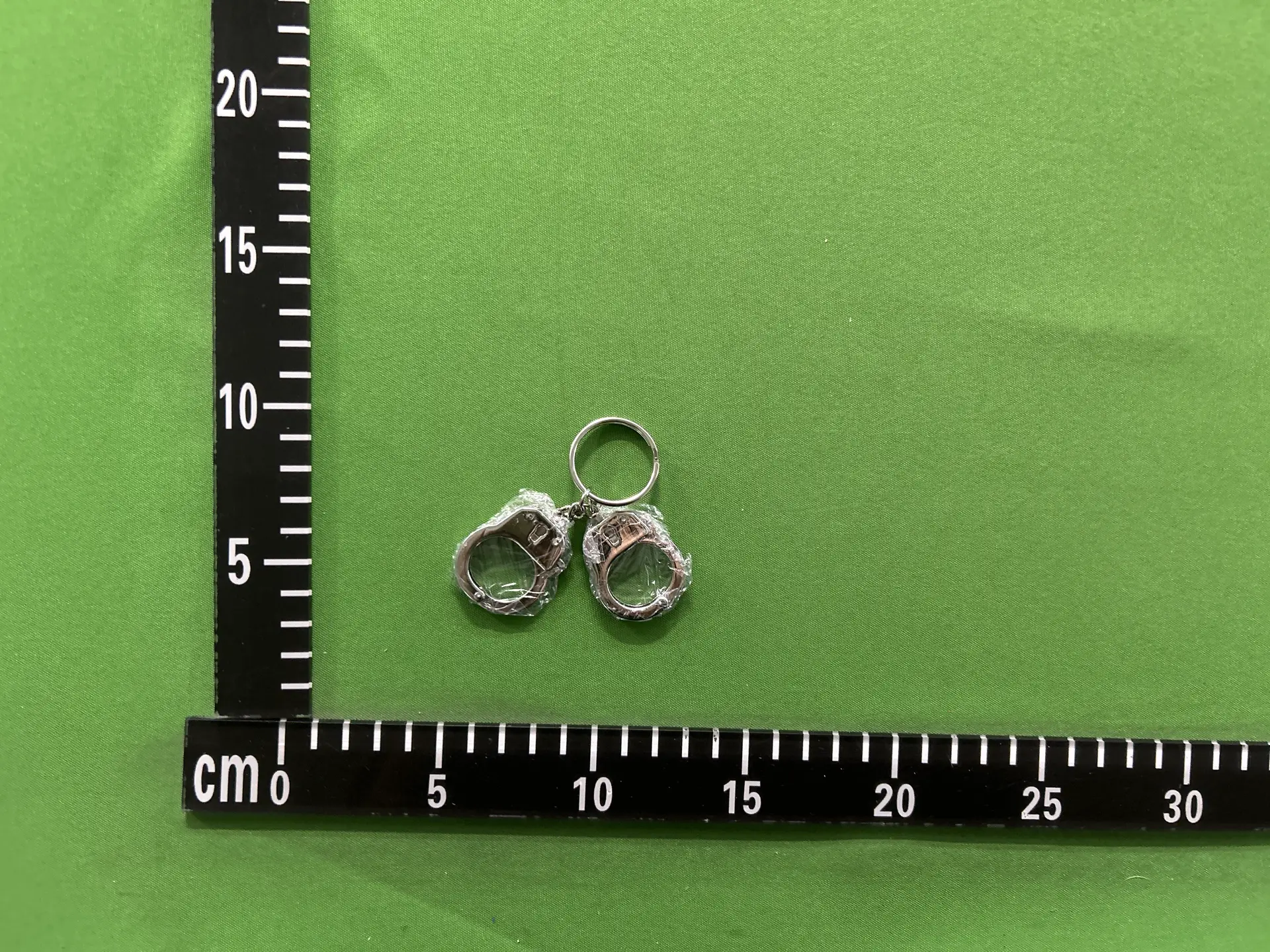 FW17 Supreme Handcuffs Keychain Pendant