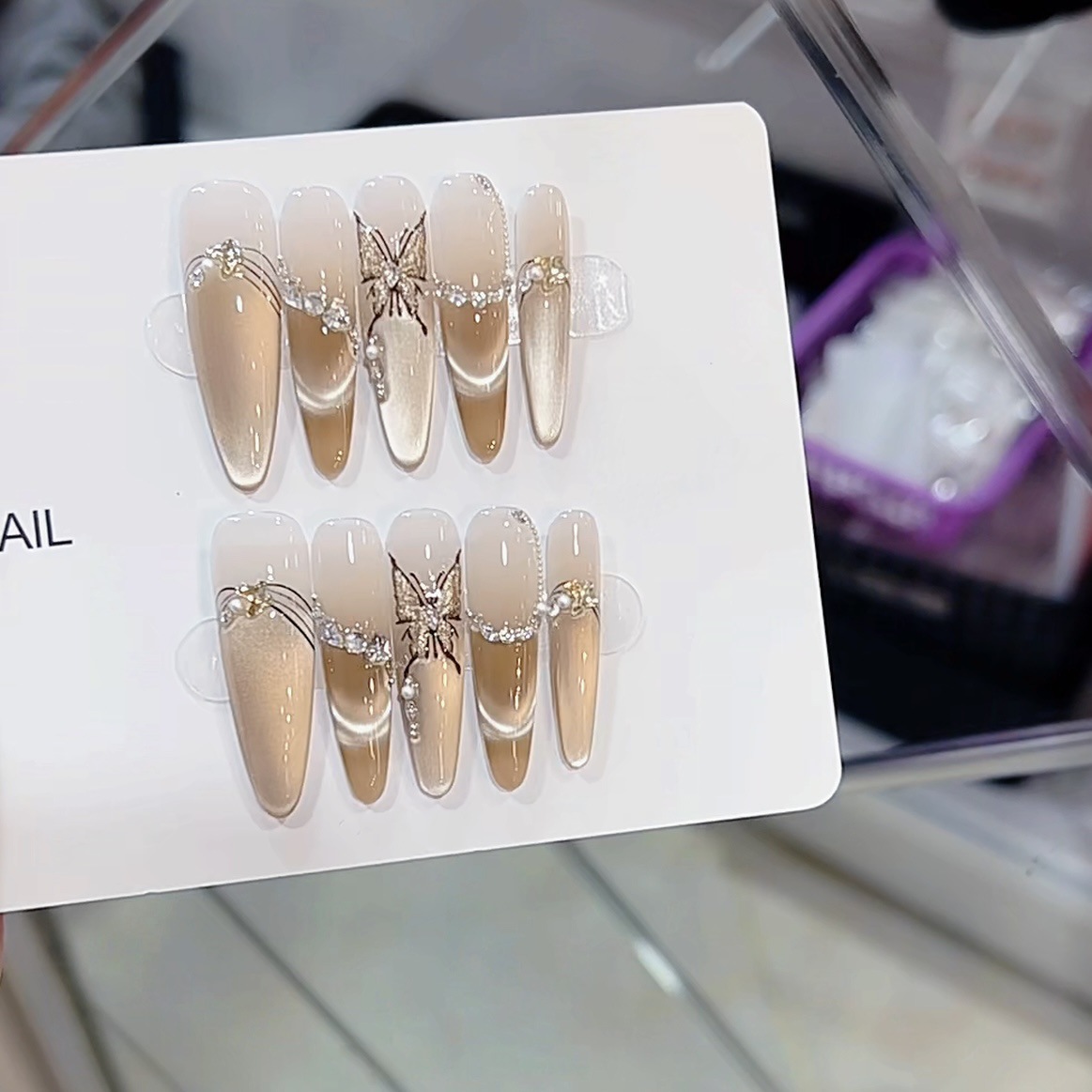 Nai Zi Pure Handmade Autumn New Style Phototherapy Wearable Nails Meila Butterfly Wholesale Nail Stickers Removable