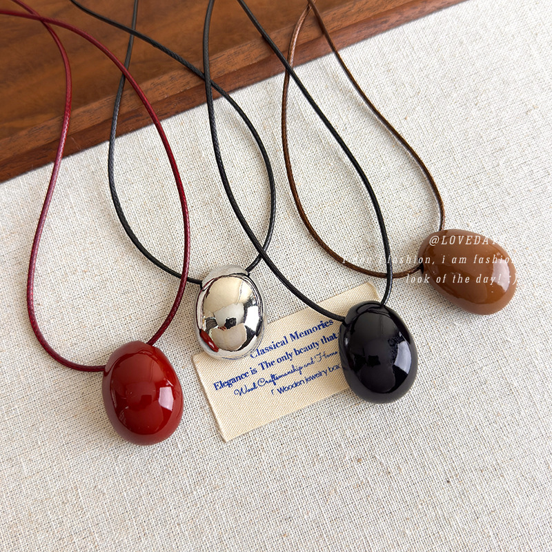 Fashionable Versatile Long Waxed Cord Necklace for Women, Popular among Internet Celebrities and Bloggers, High-End Clavicle Chain