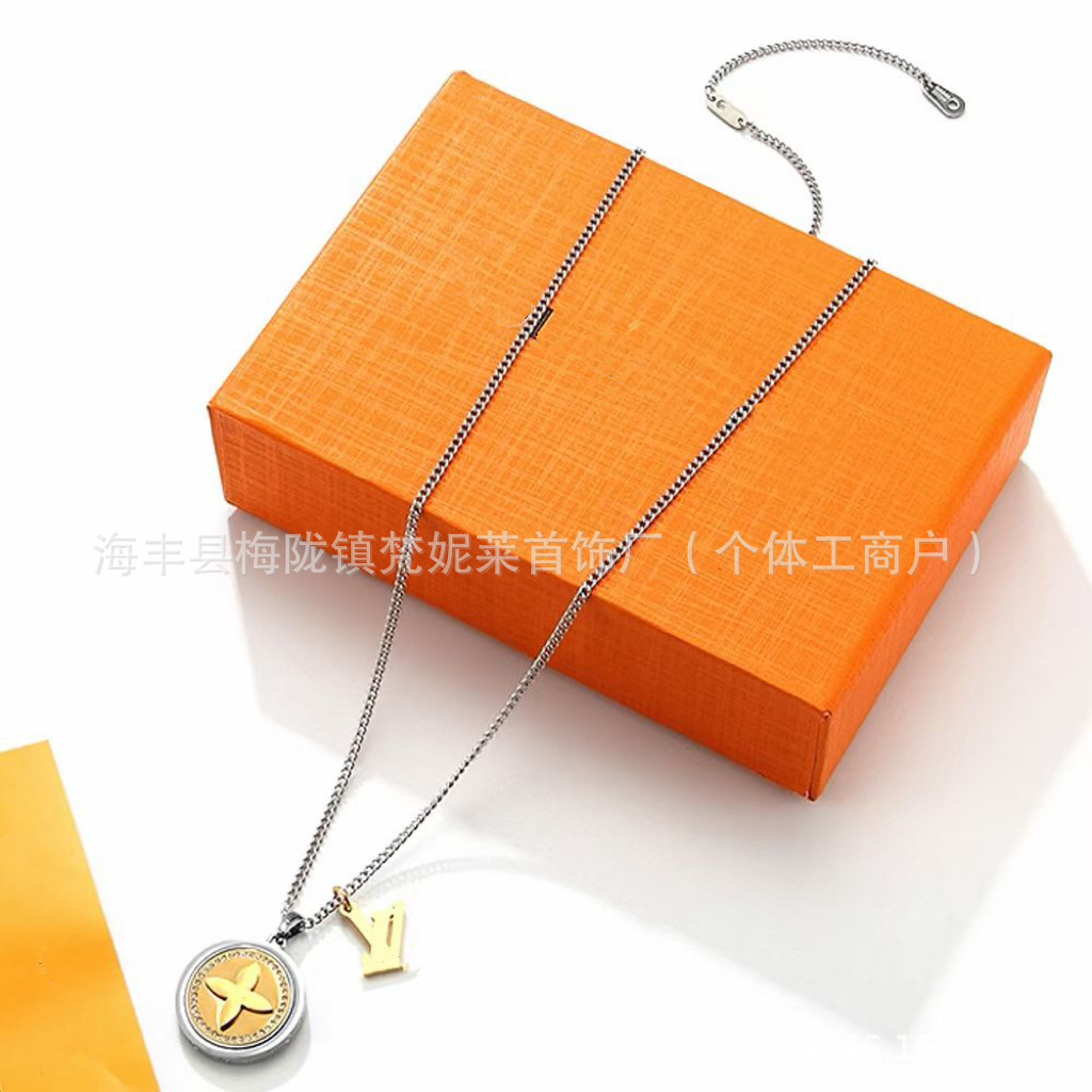 Donkey Coin Necklace Fortune-Turning Rotatable Pendant Versatile Fashion Unisex L Necklace Cross-Border Direct Sale QC-foto från 1688 på Qualit.ly