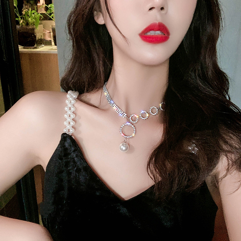 European and American style temperament full diamond big ring pearl necklace women's lock neck chain bone chain net red neck belt simple wholesale collar