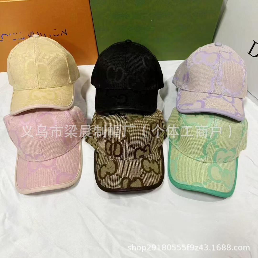 Women's Candy-Colored Baseball Cap with Correct Lettering, 2024 Export European and American Fashion, Stylish Hat That Makes the Face Look Smaller