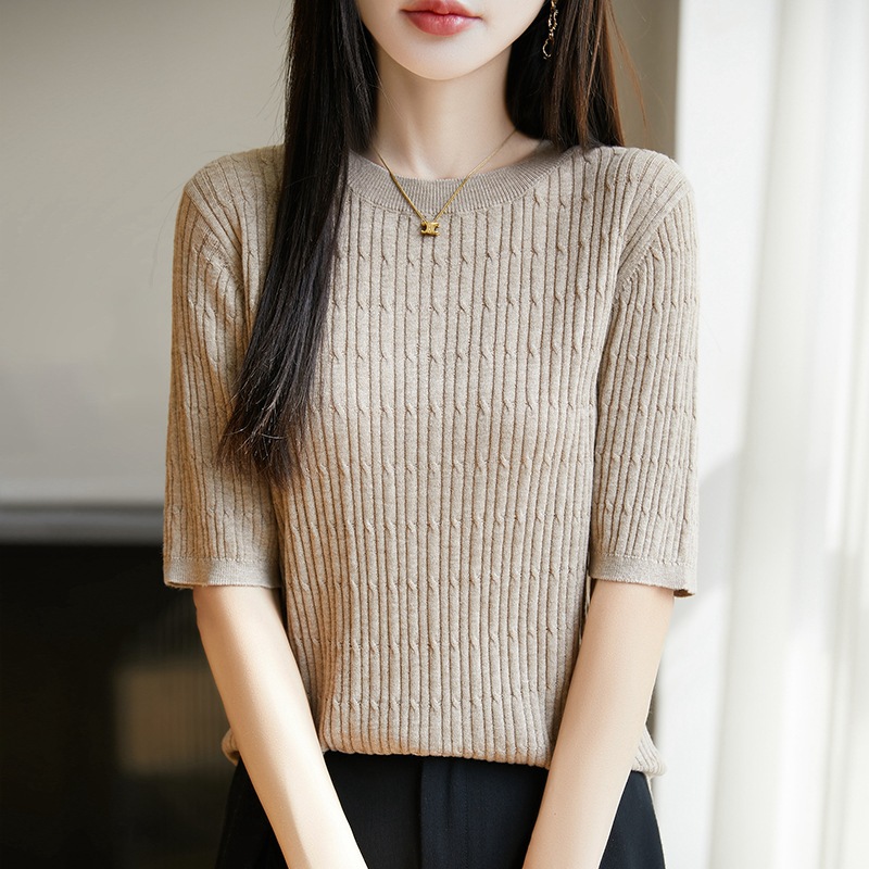 2026 Spring/Summer New Women's Knitted Sweater Wool Casual Round Neck Cable Knit Short Sleeve Fashion Jacket Top Knitted Sweater
