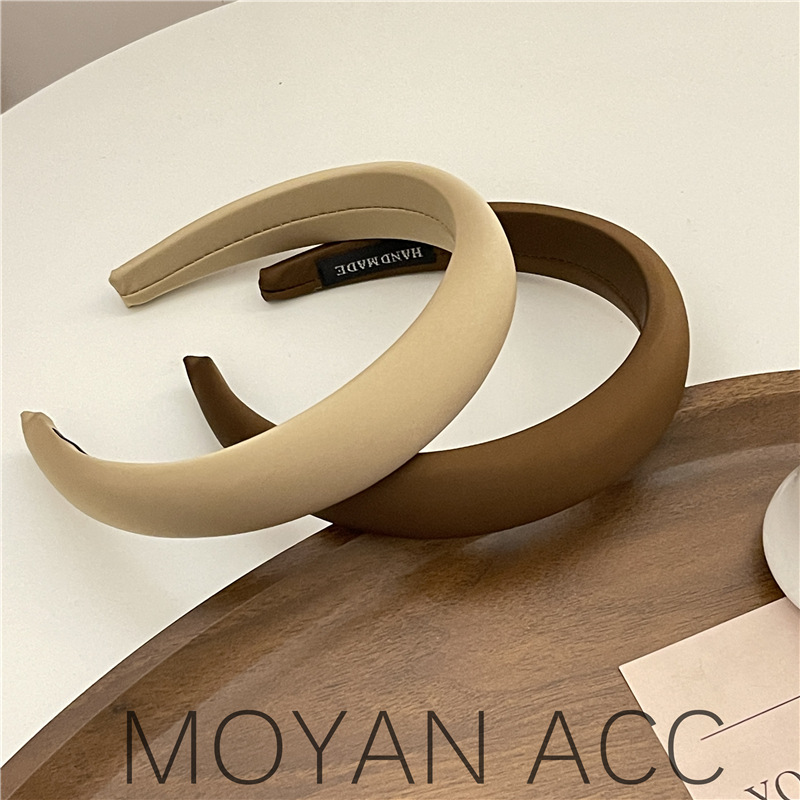 Korean version of autumn and winter new high-end feeling satin solid color fashion sponge hairband temperament high cranial top head band pressure hair clip