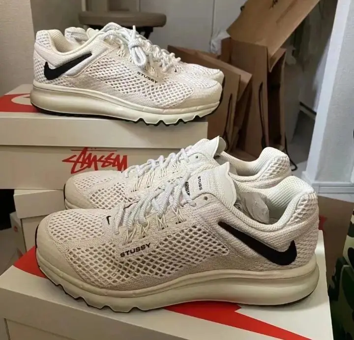 Stussy x Nike Air Max 2013