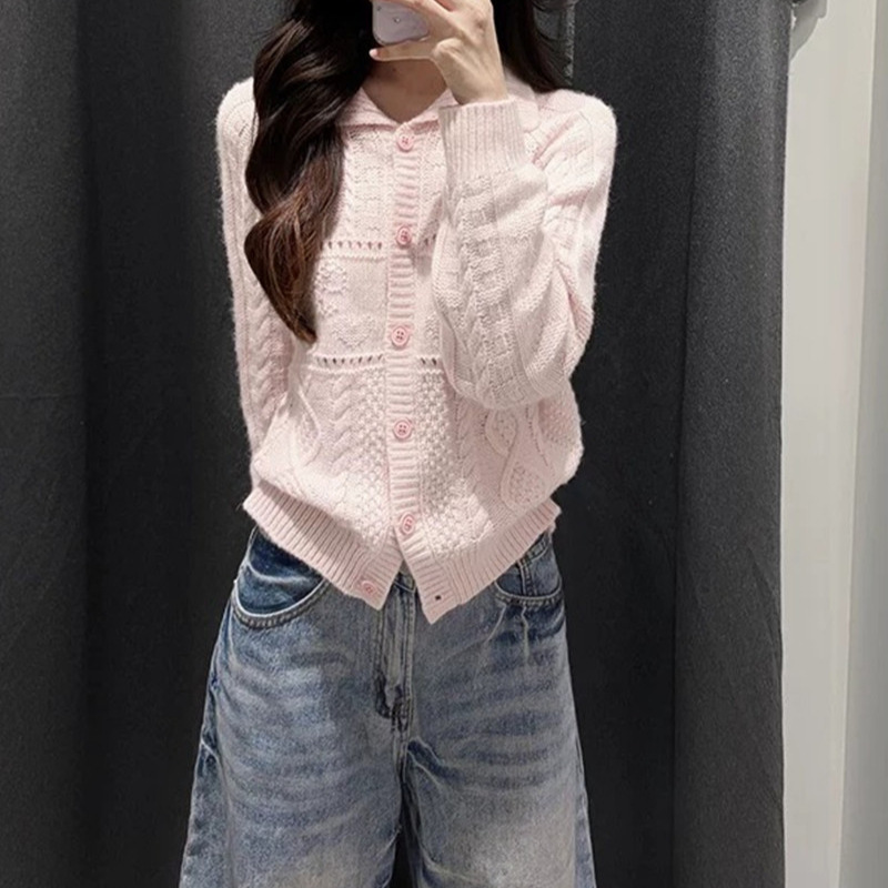 2026 Spring Sweet Style Fashionable Age-Reducing Chic Base Shirt Korean Style Pink Turn-Down Collar Hollow Out Long Sleeve Knitted Sweater for Women