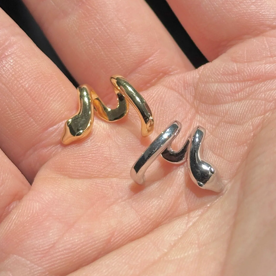 Snake-shaped Ear Clip Hole-free High-end Sense Men's Trendy Personalized Hip-hop Ear Clip Hole-free Ear Accessories Fashionable Simple Small Snake Ear Clip