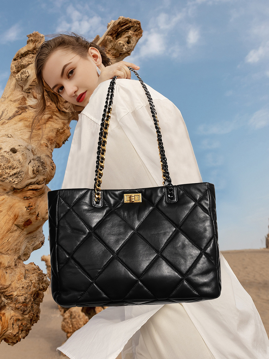 Chanel Style Sheepskin Large Capacity Women's Shoulder Bag Genuine Leather Bag Women's High-end All-match Rhomboid Chain Tote Bag