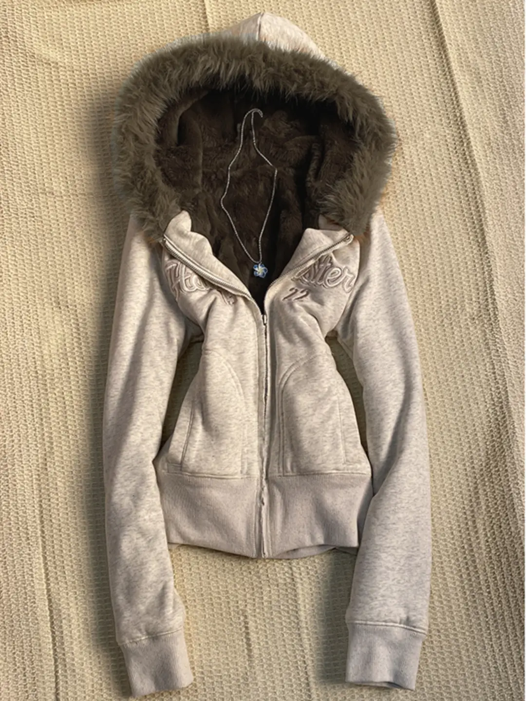 He Aran Original Gray Fleece-Lined Thick Letter-Print Hooded Sweatshirt Jacket for Women, Winter American Retro Top, Trendy