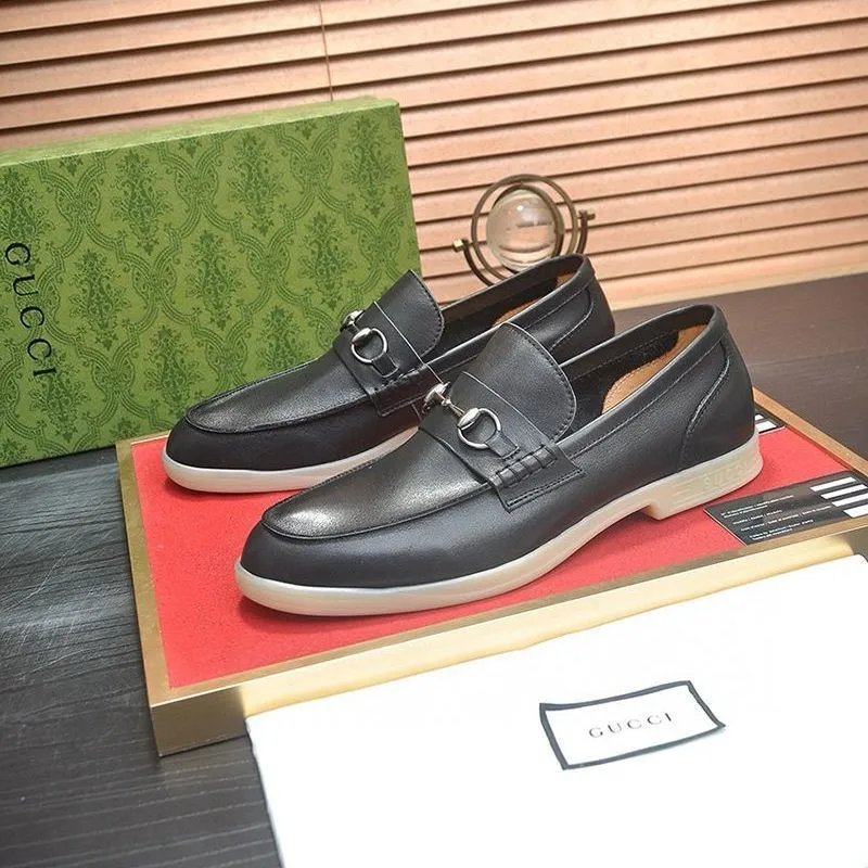 GUCCI Horsebit Loafers