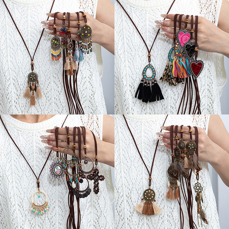 Global Best-Selling Long Hand-Woven Necklace Bohemian Style Tassel Flower Pendant Ethnic Style Retro Necklace