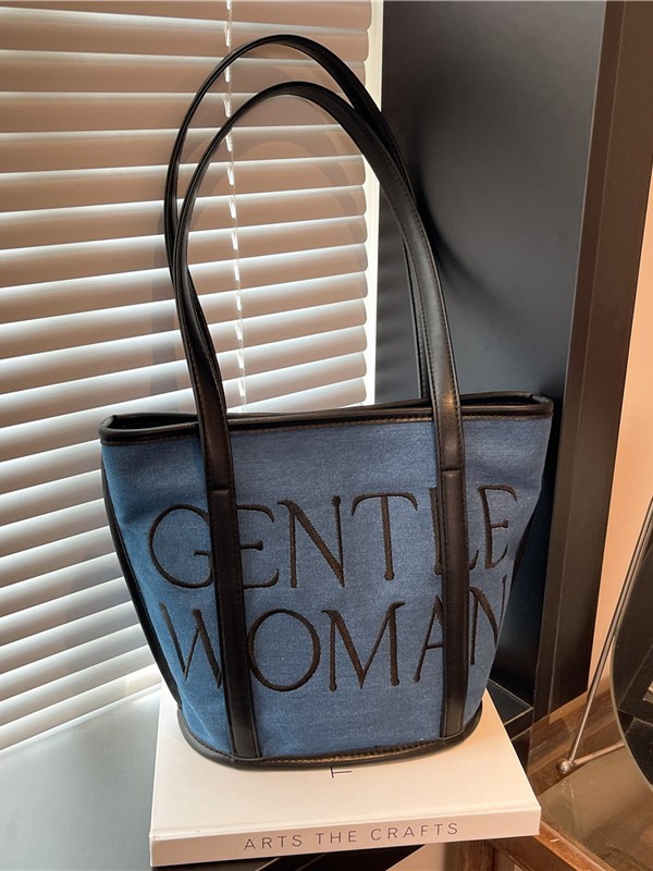Gentlewoman Embroidered Letter Vegetable Basket Canvas Bag 2025 New Contrasting Color Casual Satchel Shoulder Bag