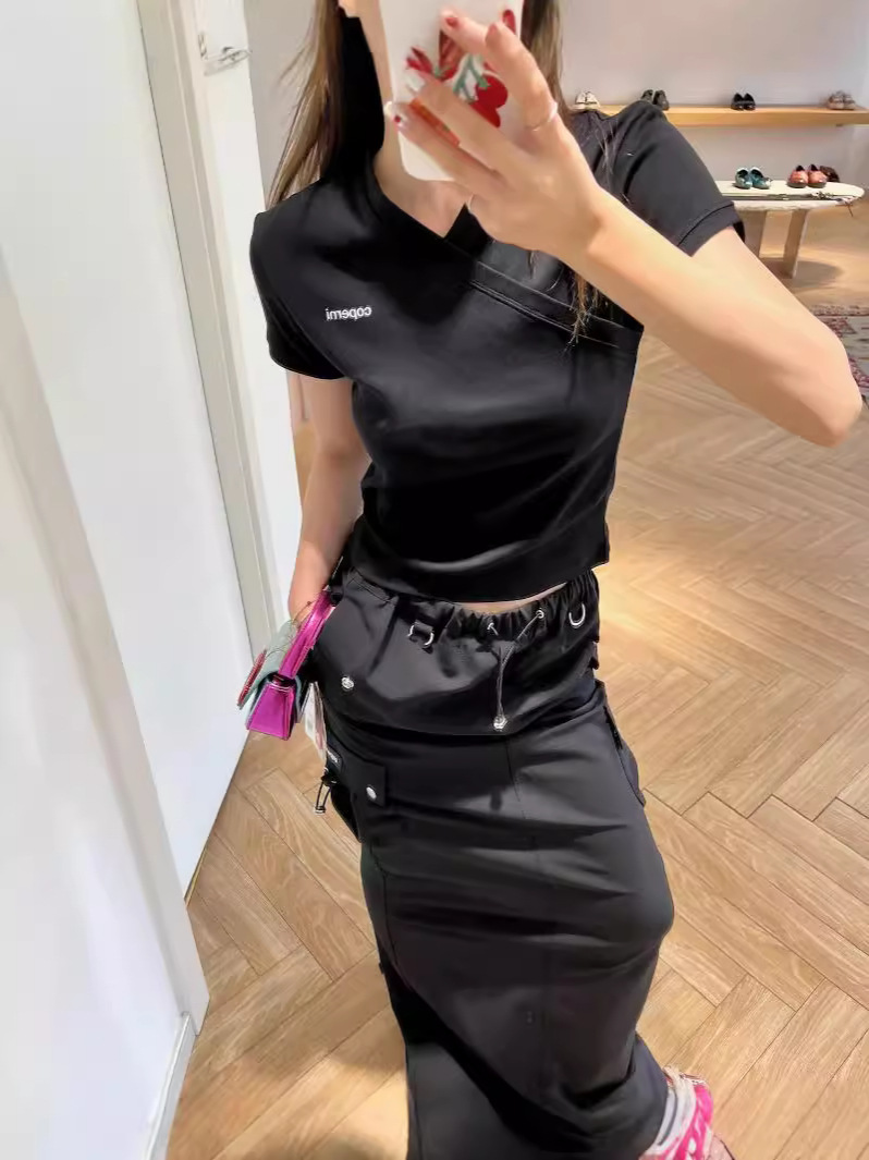 [Clearout No Returns or Exchanges] French Designer Classy Women's Clothing Slim V Neck Asymmetrical Short-Sleeved Tops T-Shirts for Women Trendy