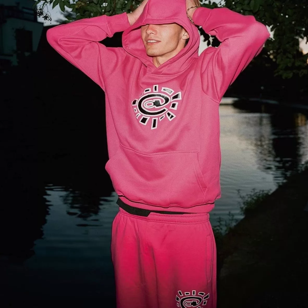 Always hoodie set with plush European and American star style fashion, casual trend, sports thumb rib ADWYSD