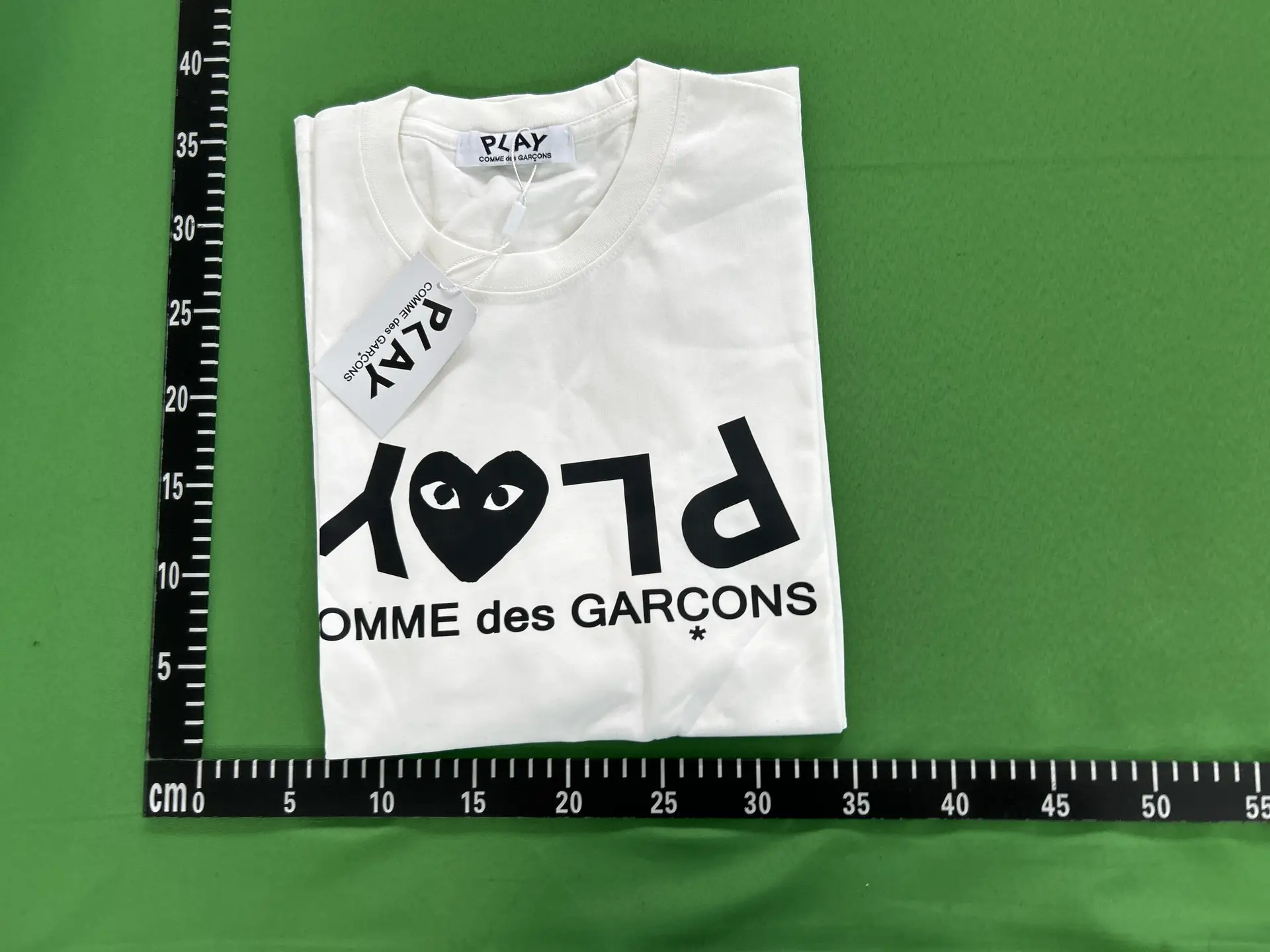 Short sleeved T05-2129-XW1