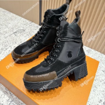 In-Stock 25 Autumn and Winter L Brand Popular Thick-Soled Height-Increasing Mid-Calf Martin Boots, Warm, Comfortable, Fashionable High-Version Motorcycle Boots