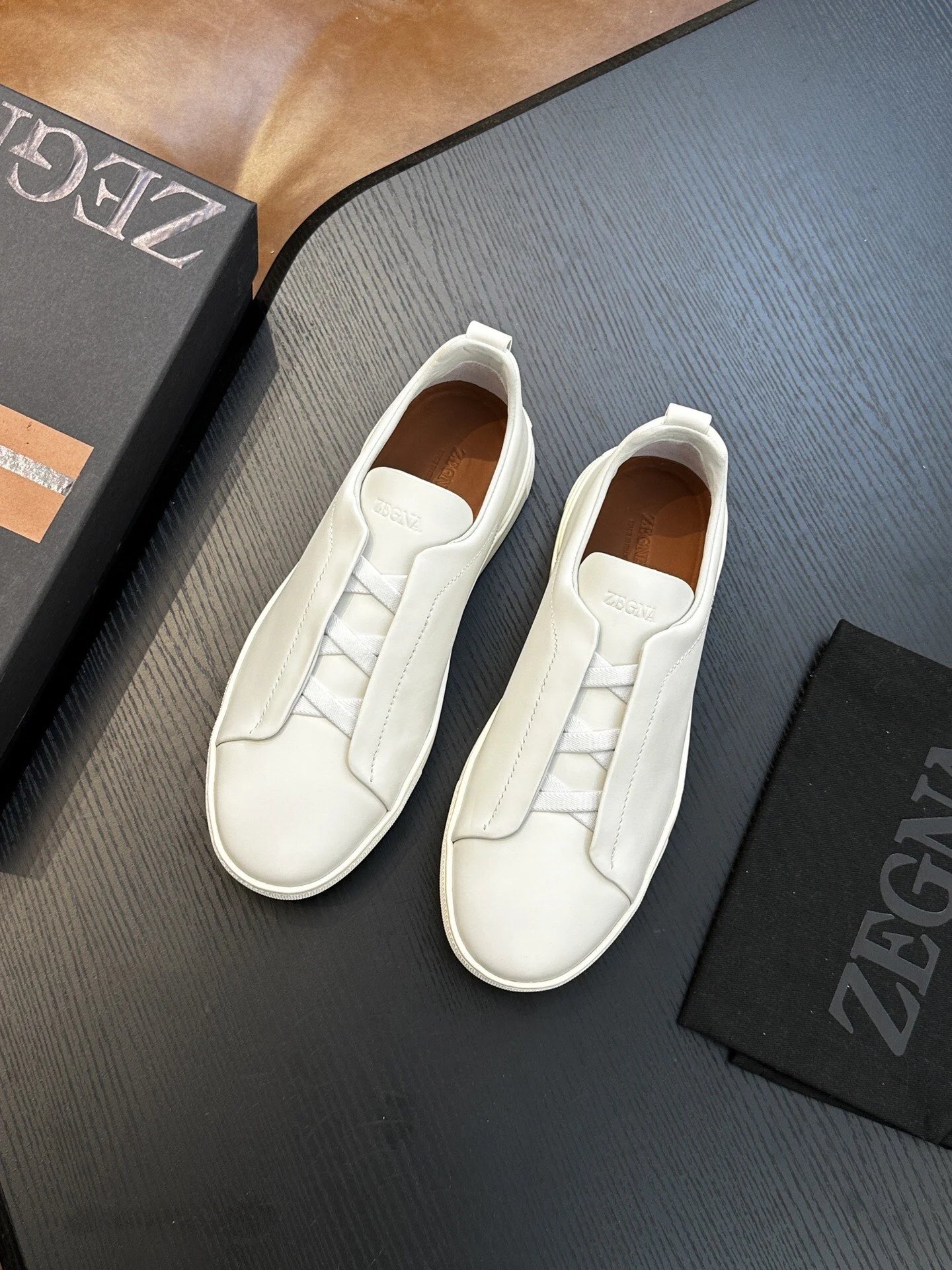 Z Sneakers